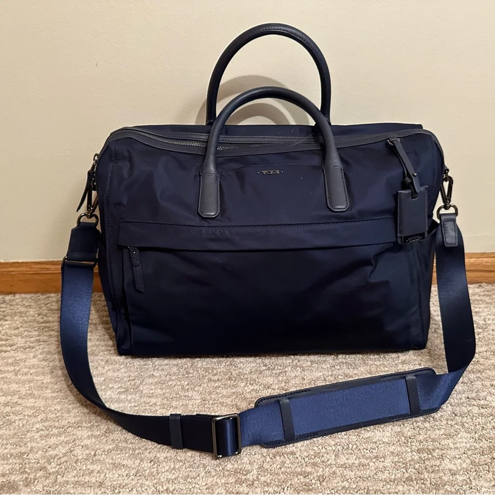 Tumi Navy Blue Travel Bag - Picture 6 of 13